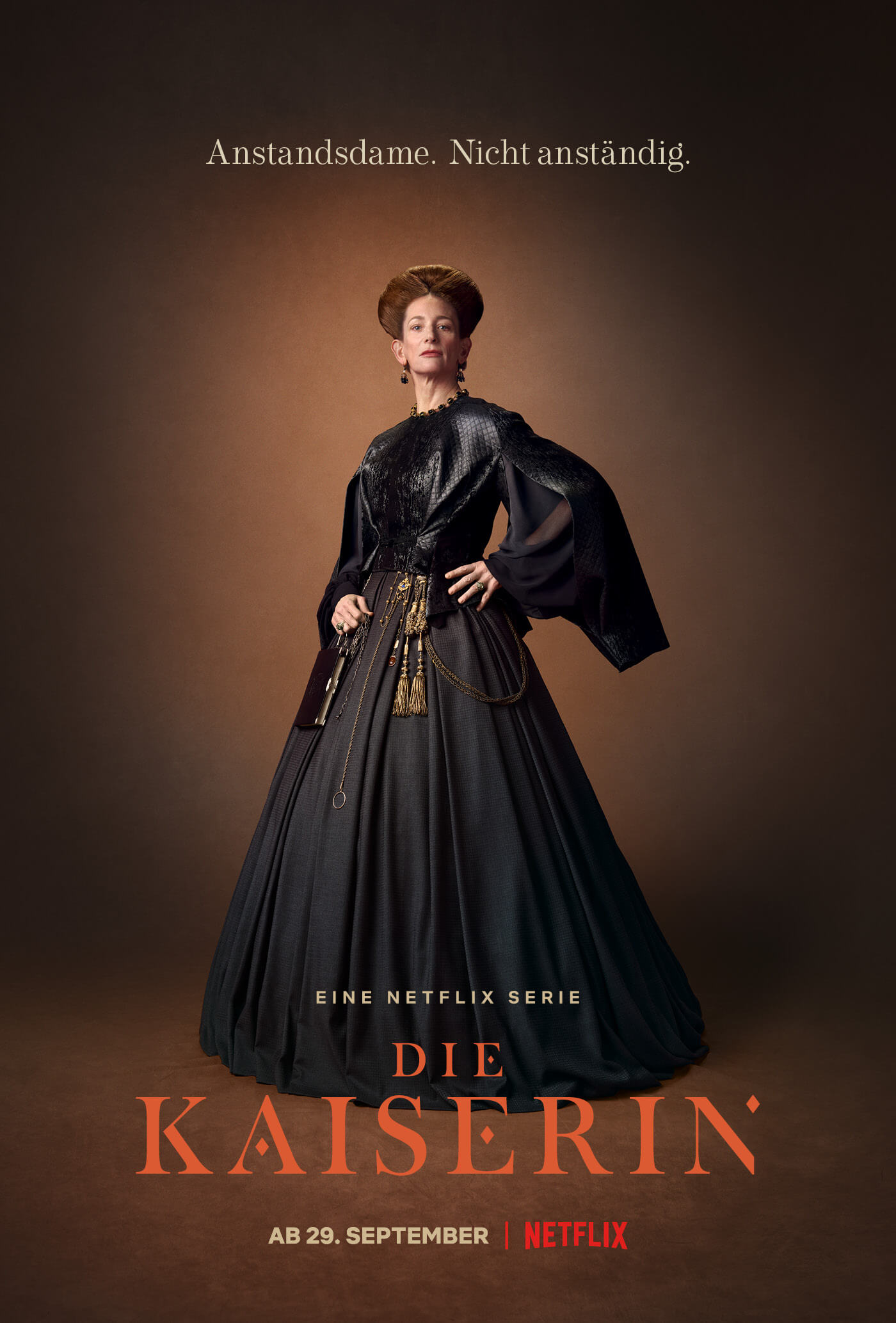 Netflix_TheEmpress_CLP_237x350_Totale_1zu5_39L3005